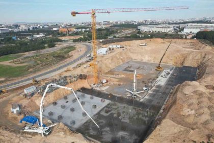 cayirova-devlet-hastanesinin-temel-betonu-dokuluyor