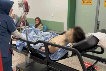 cezaevi-ziyareti-donusu-bicakli-saldirida-yaralandi