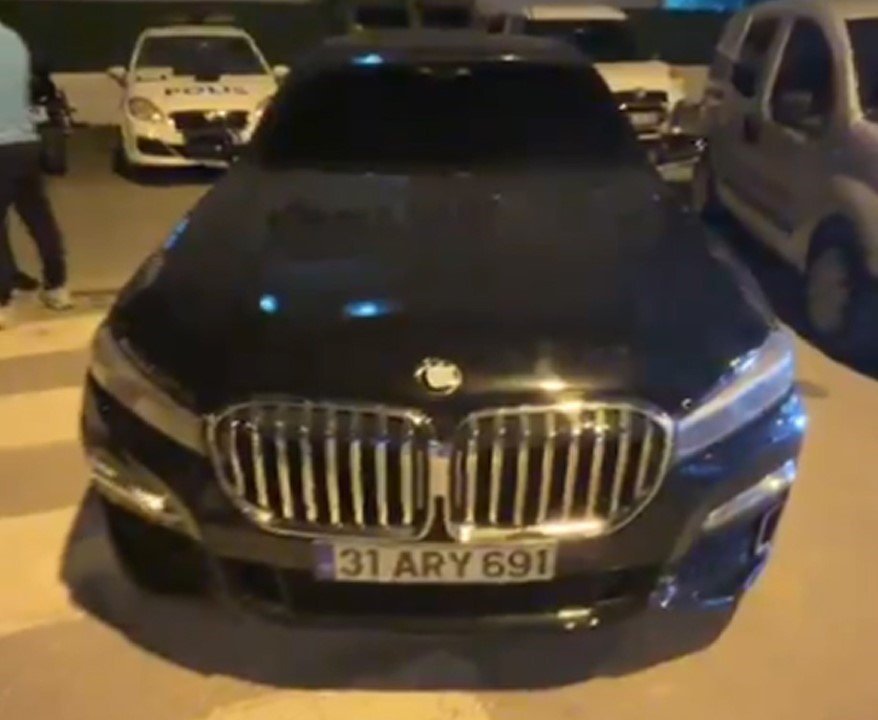 ehliyeti-2043e-kadar-alinan-surucuye-cakar-ve-koyu-filmden-316-bin-tl-ceza