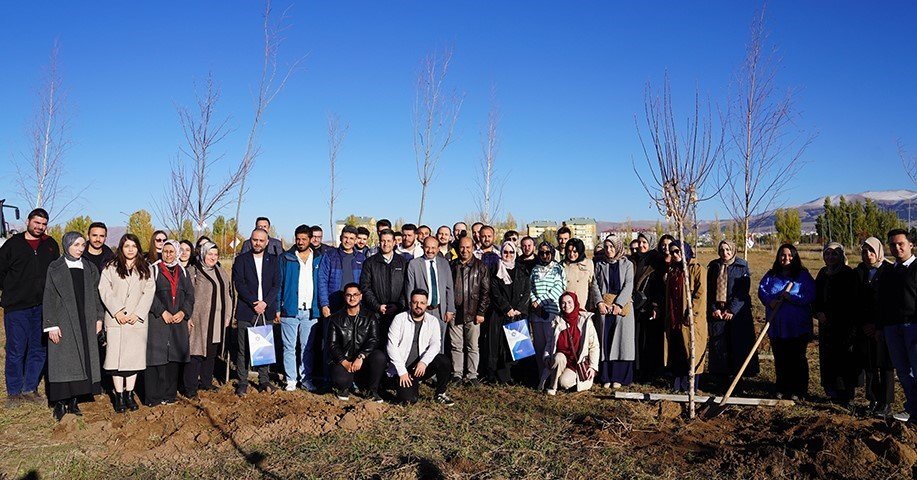 etulu-mezunlar-ayni-cati-altinda-yeniden-bir-araya-geldi