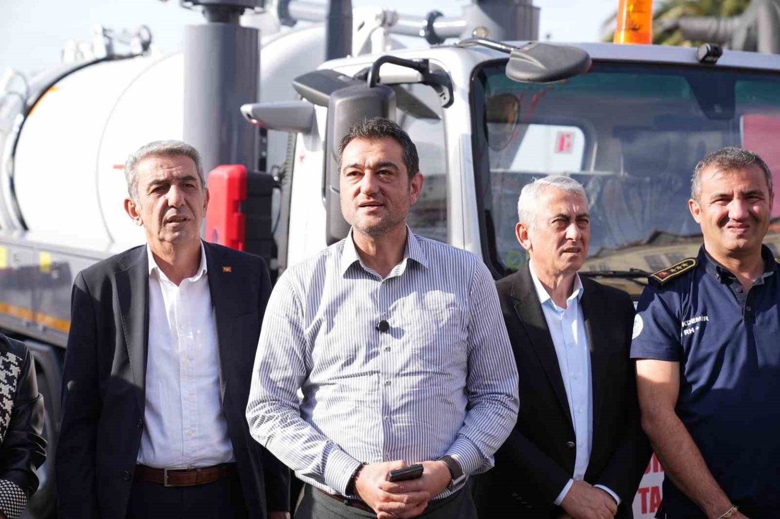 giresun-belediyesine-cifte-hibe-japonyadan-kurtarma-araci-tbbden-vidanjor