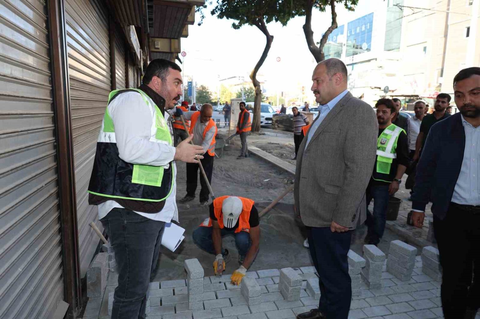 gulpinar-divanyolundaki-calismalari-yerinde-inceledi