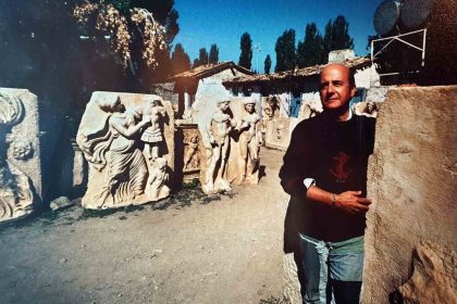 karacasu-belediyesi-afrodisiasi-gun-yuzune-cikaran-kenan-erimi-unutmadi