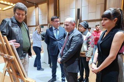 karsta-1002-sehirler-arasi-karma-sergi-sanatseverlerle-bulustu