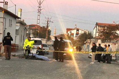 kazada-cocugunun-olumunden-sorumlu-tuttugu-surucuyu-oldurdu