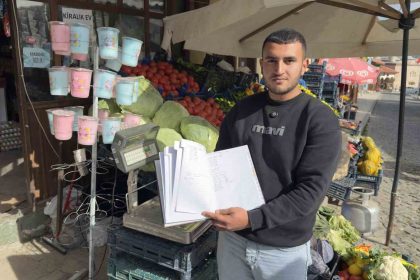 kimse-bilmesin-allah-bilsin-diyerek-150-bin-liralik-veresiye-defterini-kapatti