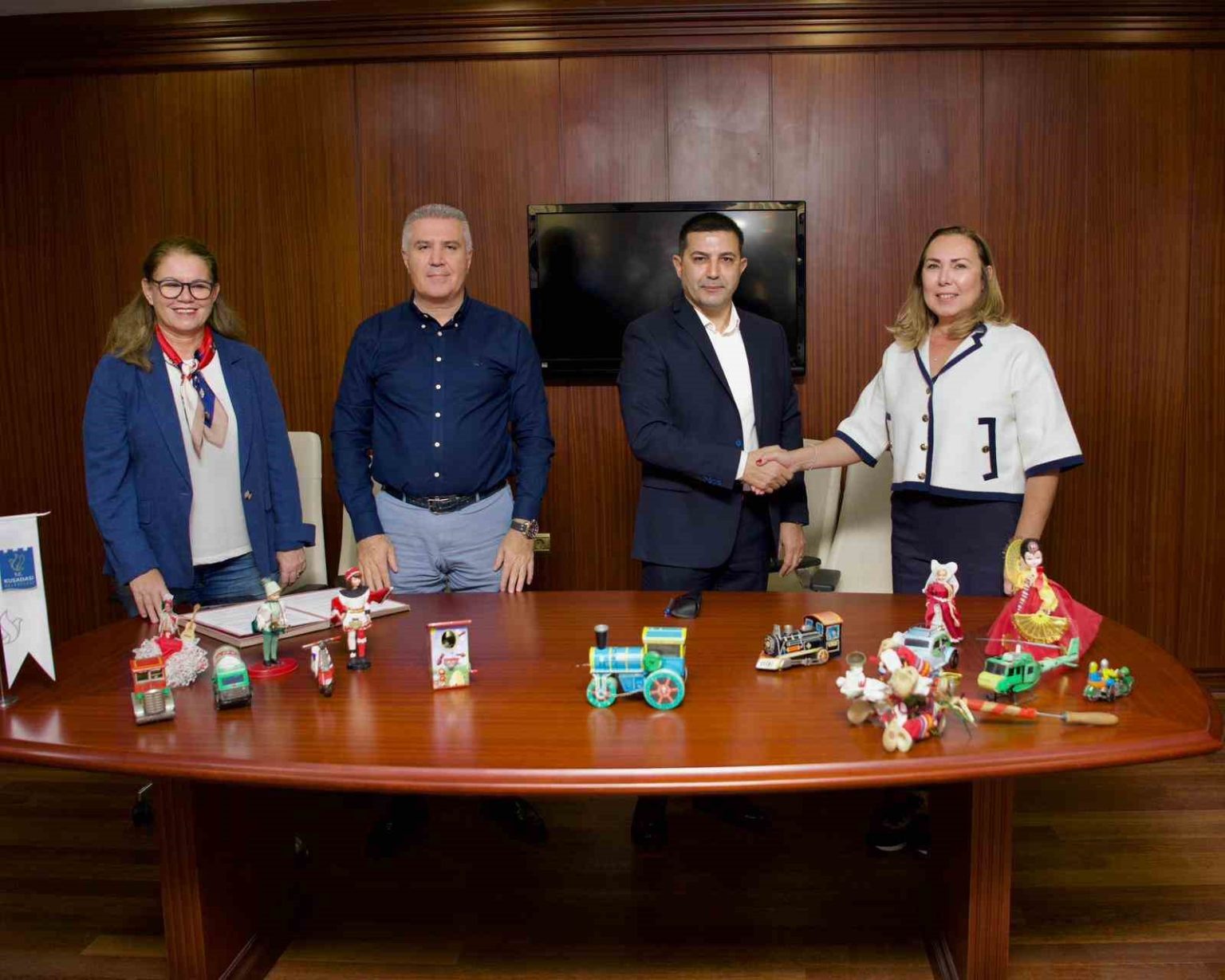 kusadasi-oyuncak-muzesine-kavusuyor