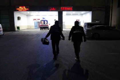 malatyada-bahcede-silahla-oynayan-sahis-kendini-yaraladi