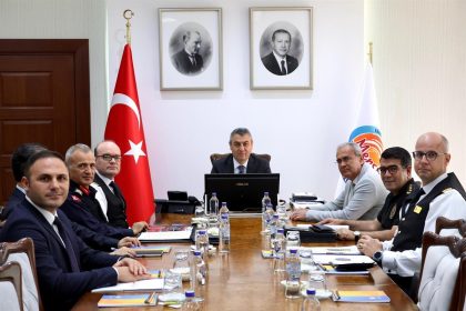 mersinde-bir-haftada-117-bin-arac-denetlendi-bin-577si-trafikten-men-edildi