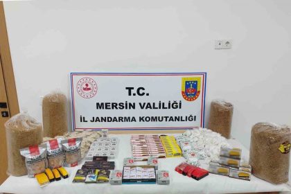 mersinde-kacak-tutun-ve-65-adet-sigara-sarma-makinesi-ele-gecirildi