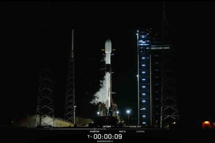 milli-uydu-fergani-fgn-100-d2-uzayda