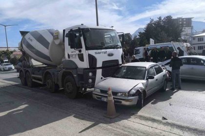 musta-zincirleme-kaza-1-yarali