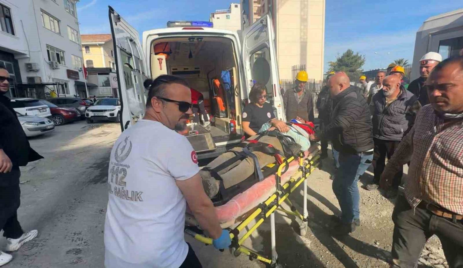 ozel-hastane-insaatinda-is-kazasi-1-yarali