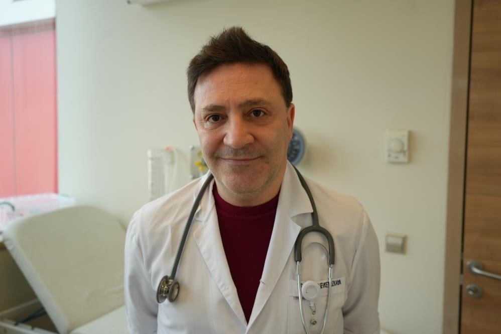 profesor-cocuk-suclarindaki-artisa-dikkat-cekti-13-yas-alti-cocuklarin-akilli-telefonlara-erisimi-kisitlanmali