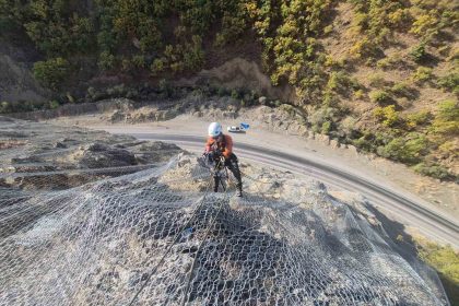 pulumur-yolunda-tas-dusmesi-karsin-guvenlik-calismalari-tamamlandi