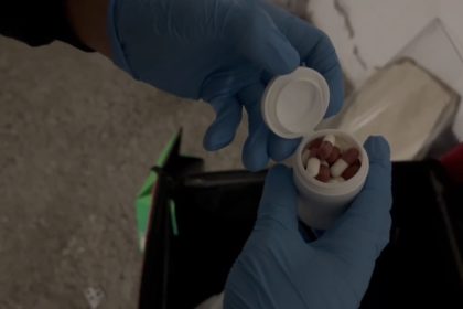 samsunda-4-bin-930-uyusturucu-hap-ele-gecirildi