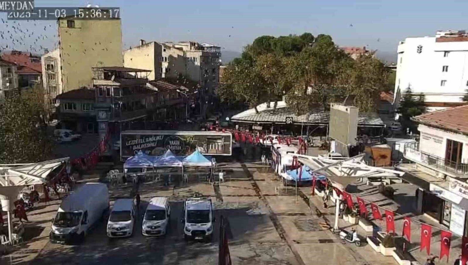 sindirgida-4-9-buyuklugundeki-deprem-ani-kameralara