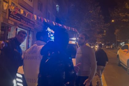 tekirdagda-motosikletlinin-metrelerce-suruklendigi-kaza-kamerada-olay-yerinde-tansiyon-yukseldi