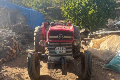 traktor-devrildi-1-olu