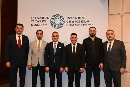 yapay-zekayi-dogru-yoneten-sektorde-fark-olusturacak