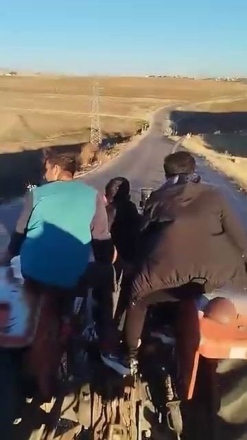 yolculuklarini-cekmek-isterken-kendi-kazalarini-kaydettiler