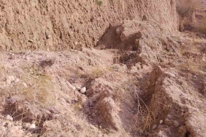 ankarada-toprak-kaymasi-meydana-gelen-yol-trafige-kapatildi