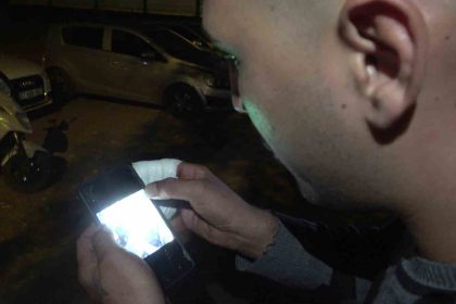 antalyada-atik-toplayicilarin-cop-kavgasinda-kan-akti-vergisini-oduyorum-deyip-elinden-bicakladi