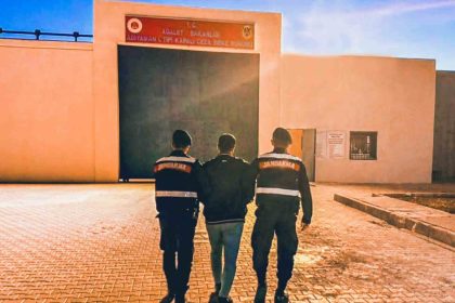 aramasi-bulunan-3-sahis-yakalandi