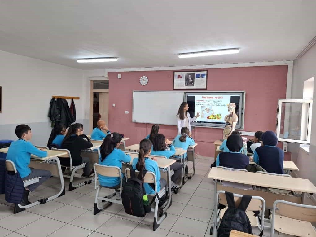 bayburtta-ogrencilere-saglikli-yasam-egitimi-verildi