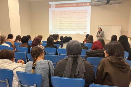 bayburtta-universite-ogrencilerine-kadina-yonelik-siddetle-mucadele-semineri-verildi