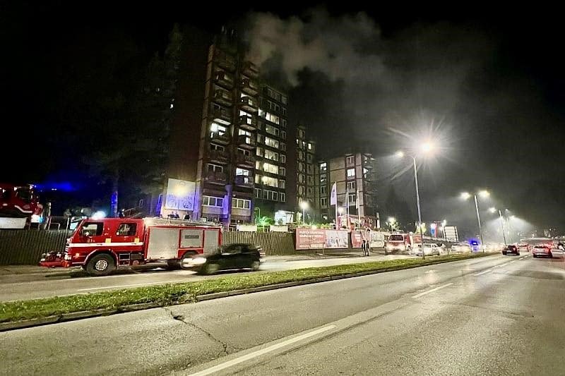 bosna-hersekin-tuzla-kentinde-huzurevi-yangini-en-az-9-kisi-hayatini-kaybetti