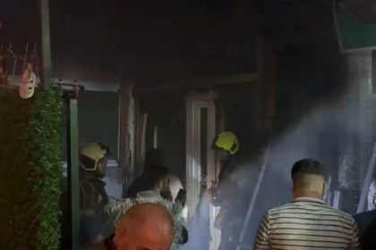 bursada-korkutan-yangin-alevler-akaryakit-istasyonuna-sicramadan-sonduruldu