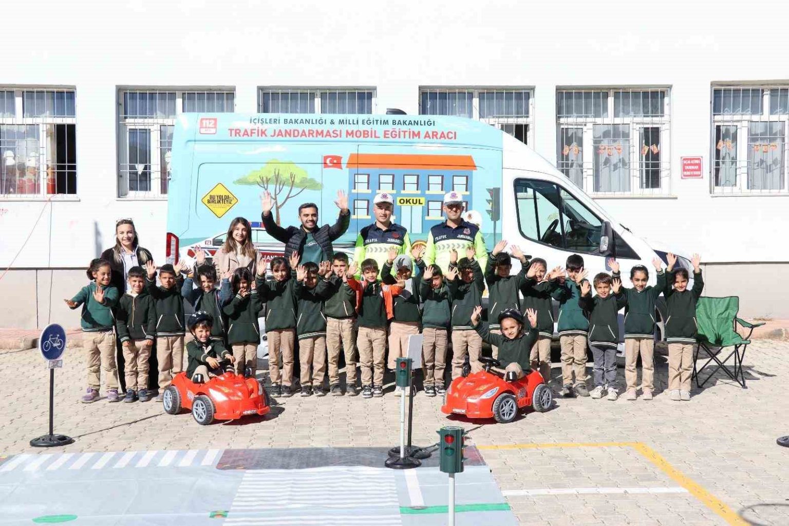 catakta-ogrencilere-uygulamali-trafik-guvenligi-egitimi