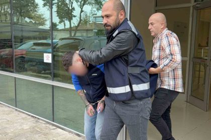 cezaevi-ziyaretinden-donen-arkadasini-bicaklayan-sahis-tutuklandi