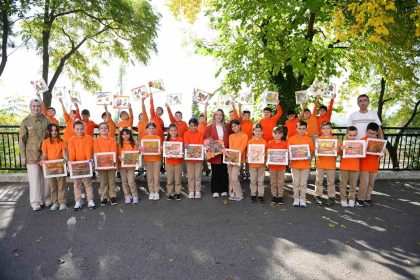 dokulen-yapraklar-sanata-donustu