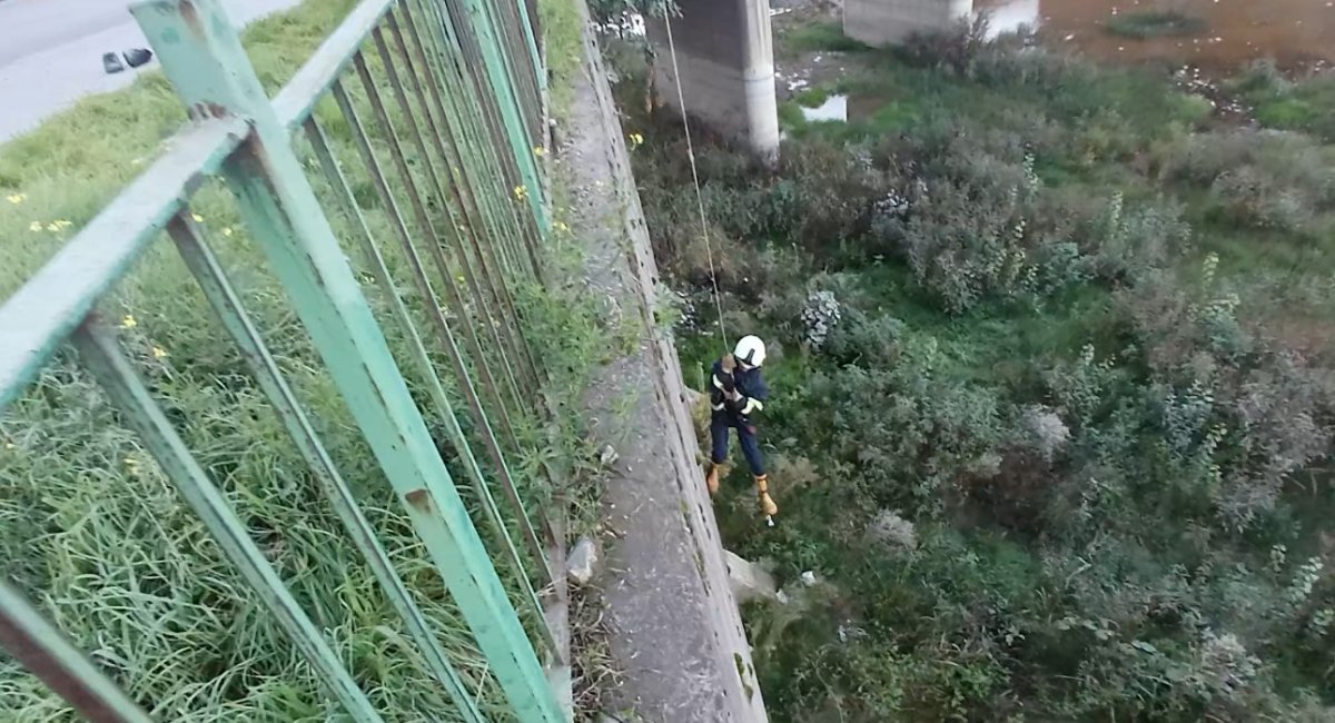 filyos-cayina-dusen-yavru-kedi-kurtarildi