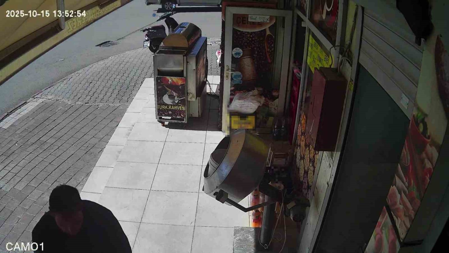 firari-hukumlu-hirsizlik-yapti-yakalandi