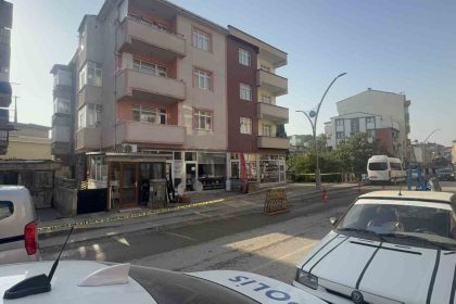 gebzedeki-farkli-bir-mahallede-yeni-ihbar-3-binadan-42-kisi-tahliye-edildi