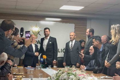 gemlikte-ak-partiye-800-yeni-uye-katildi