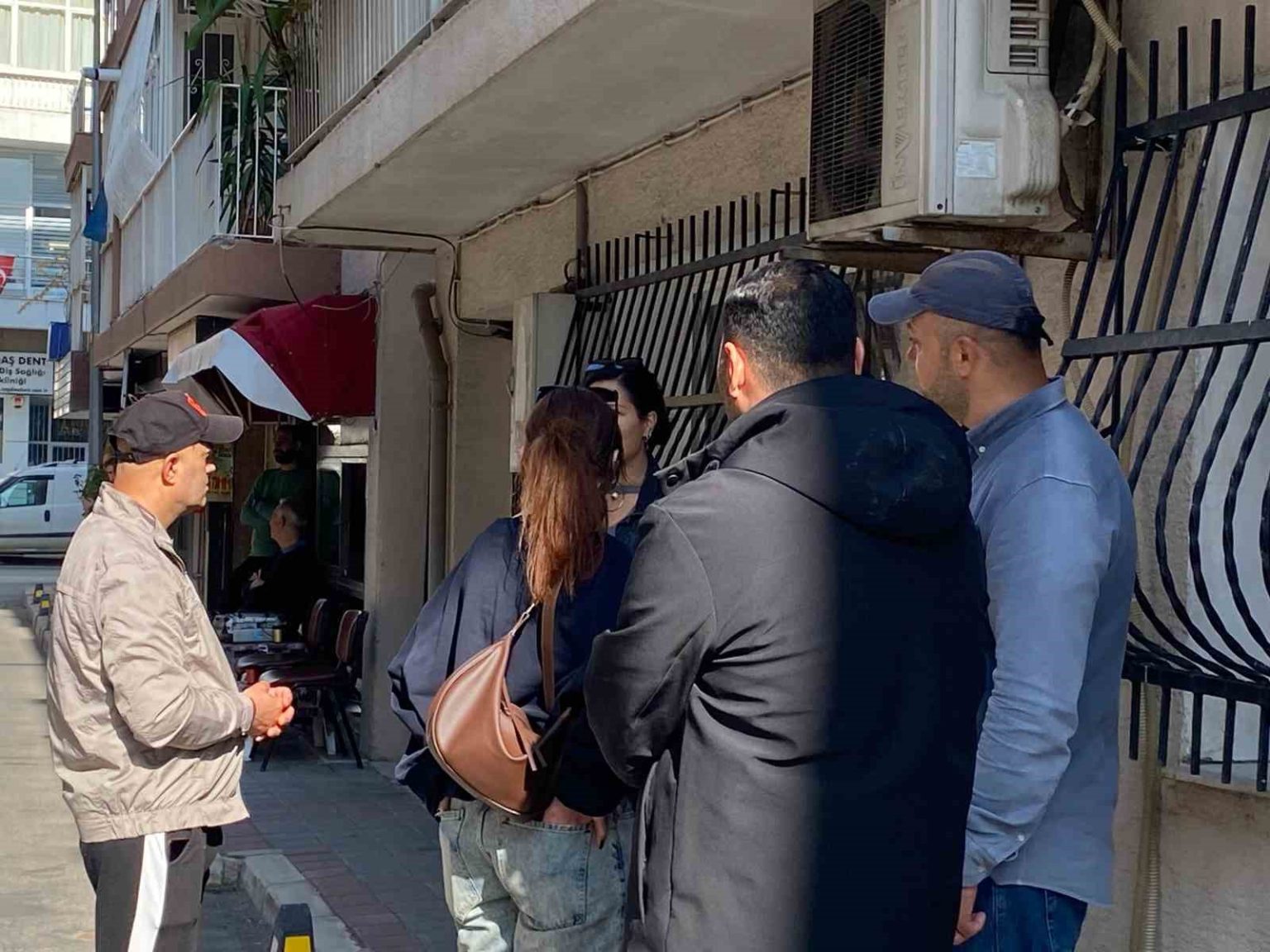 guzellik-salonu-sahibi-musterilerini-dolandirdi-sirra-kadem-basti