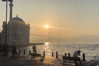 istanbul-bogazinda-sis-etkili-oluyor