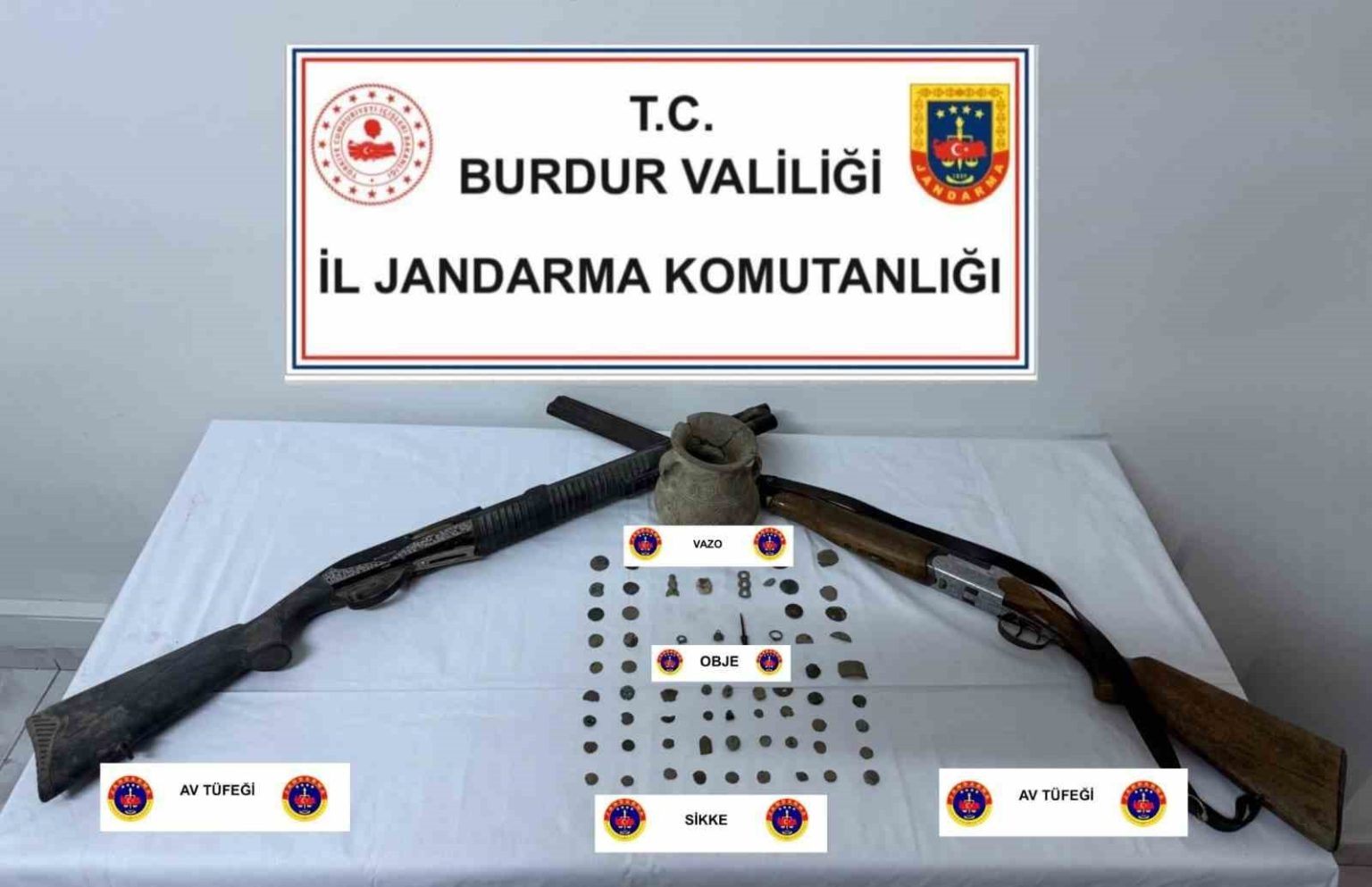 jandarmadan-kacakcilik-operasyonu-6-gozalti