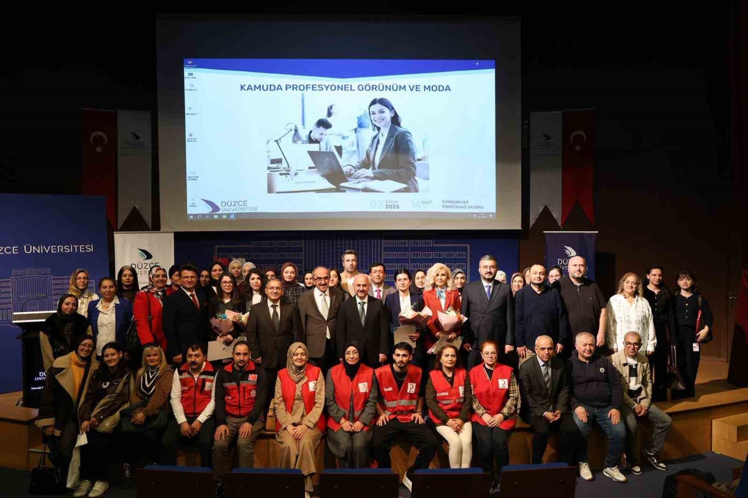 kamuda-profesyonel-gorunum-ve-moda