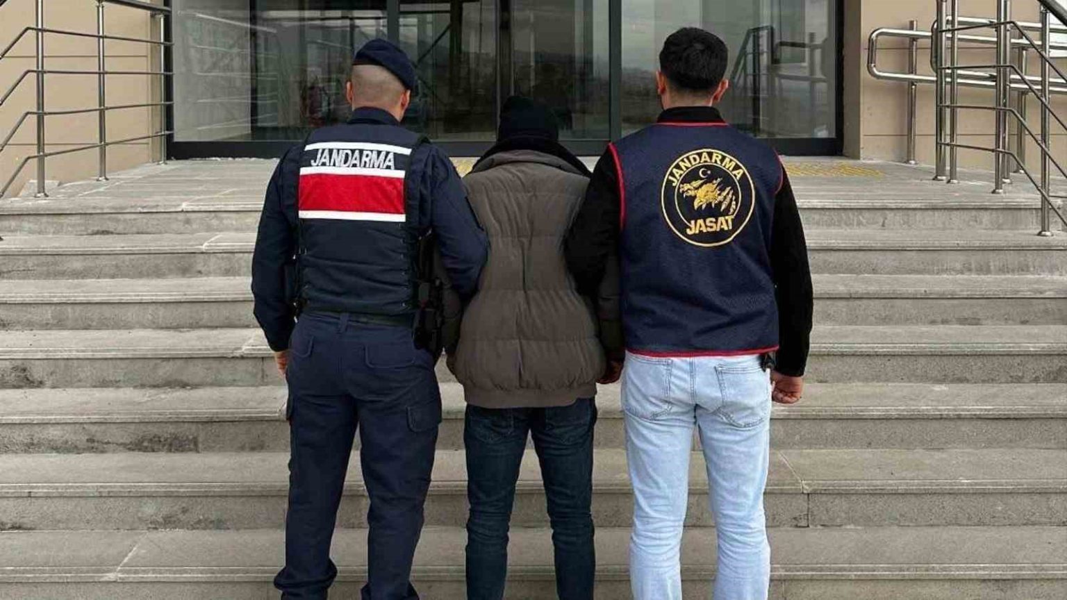 kirikkalede-kesinlesmis-hapis-cezasi-bulunan-2-hukumlu-yakalandi