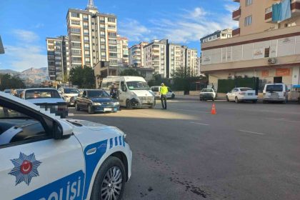 kozanda-guven-uygulamalari-3-sahis-yakalandi