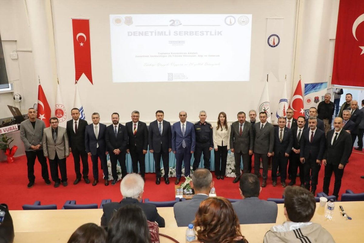 kutahyada-denetimli-serbestligin-20-yilinda-donusum-algi-ve-gelecek-konulu-panel