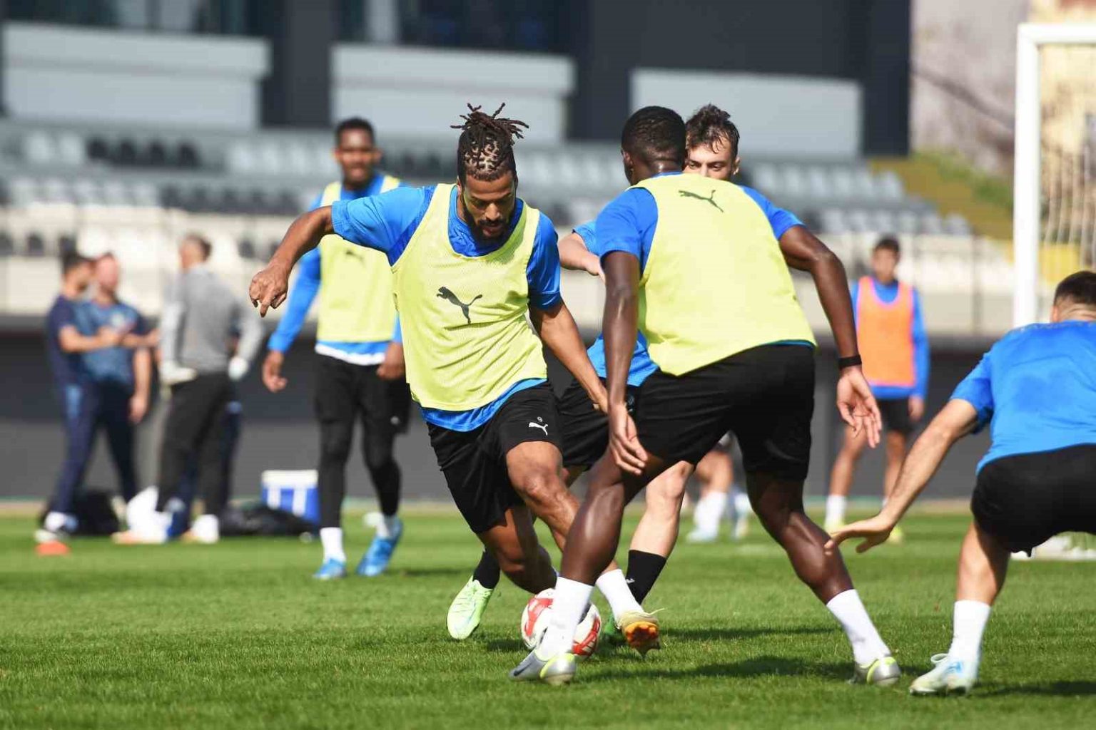 manisa-fk-sivasspor-mesaisine-basladi