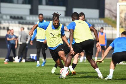 manisa-fk-sivasspor-mesaisine-basladi