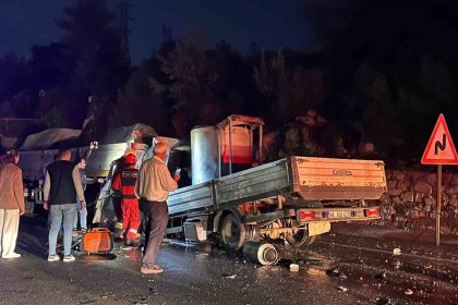 milas-yatagan-karayolunda-kaza-1-olu