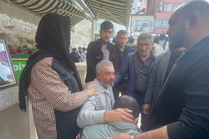 motosiklet-kazasinda-hayatini-kaybeden-genc-gozyaslariyla-son-yolculuguna-ugurlandi